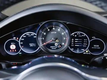Cayenne GTS Panoramadach Luftfederung BOSE
