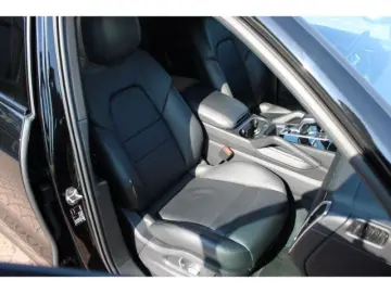 Cayenne Chrono Leder AHK Sport-AGA Navi Kamera S