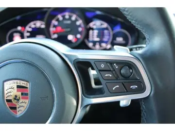 Cayenne Chrono Leder AHK Sport-AGA Navi Kamera S