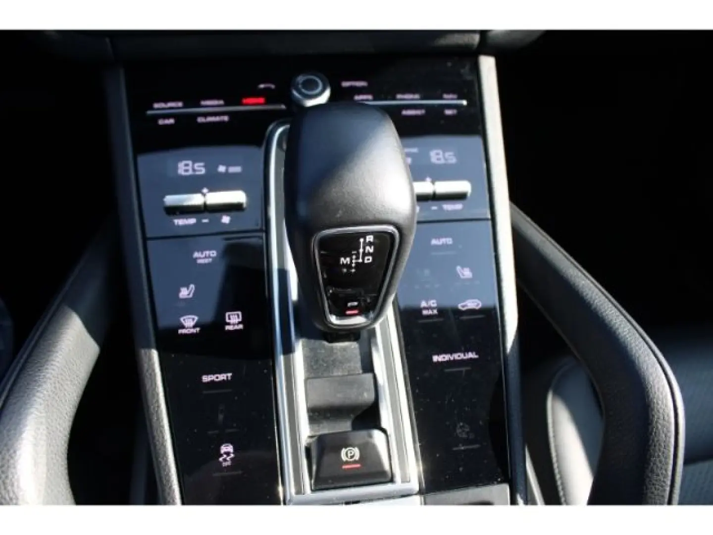 Cayenne Chrono Leder AHK Sport-AGA Navi Kamera S