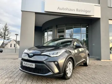 C-HR 1.8l VVT-i Hybrid Kamera SHZ PDC v h ACC
