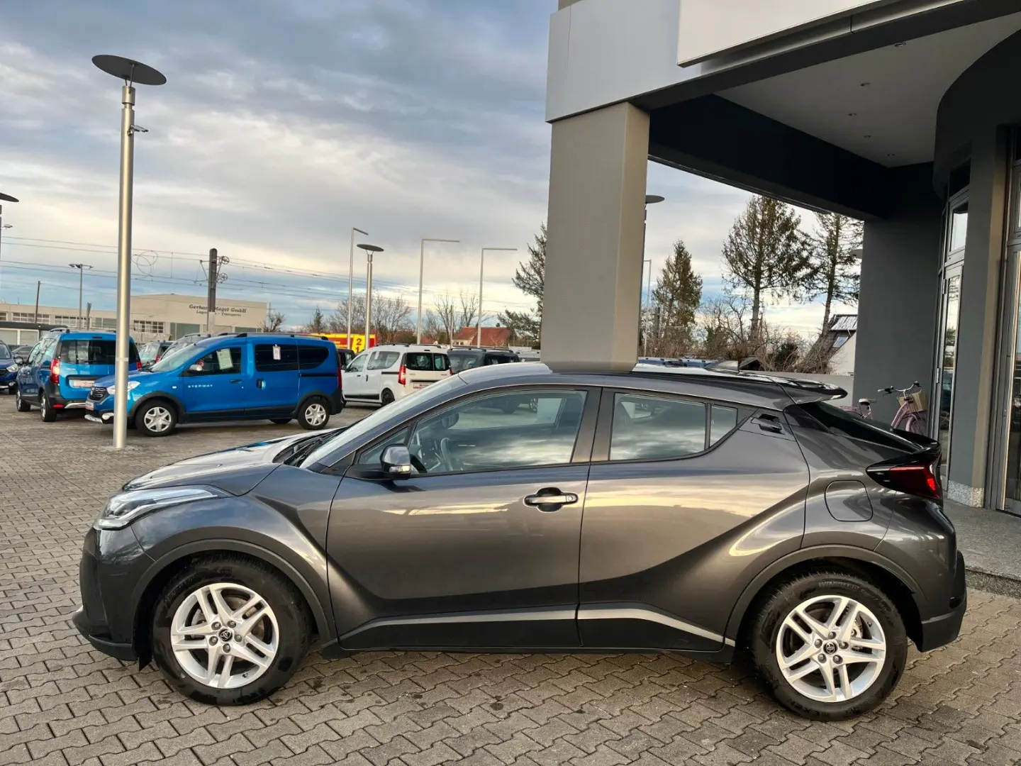C-HR 1.8l VVT-i Hybrid *Kamera,SHZ,PDC v+h,ACC
