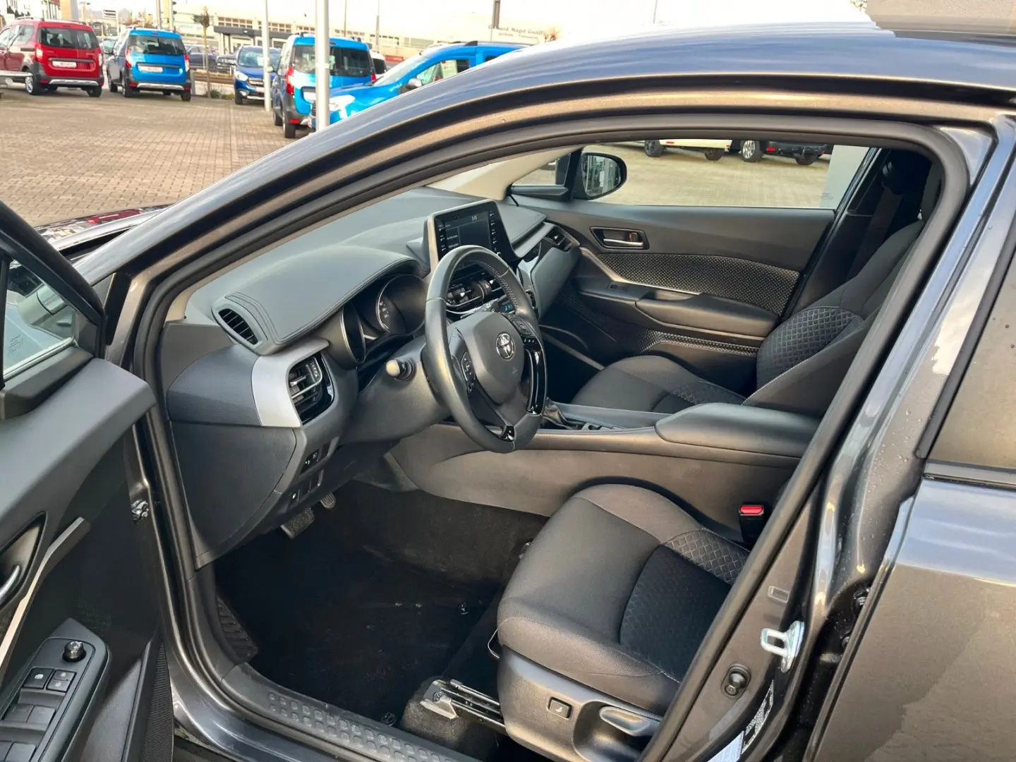 C-HR 1.8l VVT-i Hybrid *Kamera,SHZ,PDC v+h,ACC