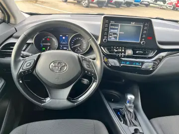 C-HR 1.8l VVT-i Hybrid *Kamera,SHZ,PDC v+h,ACC