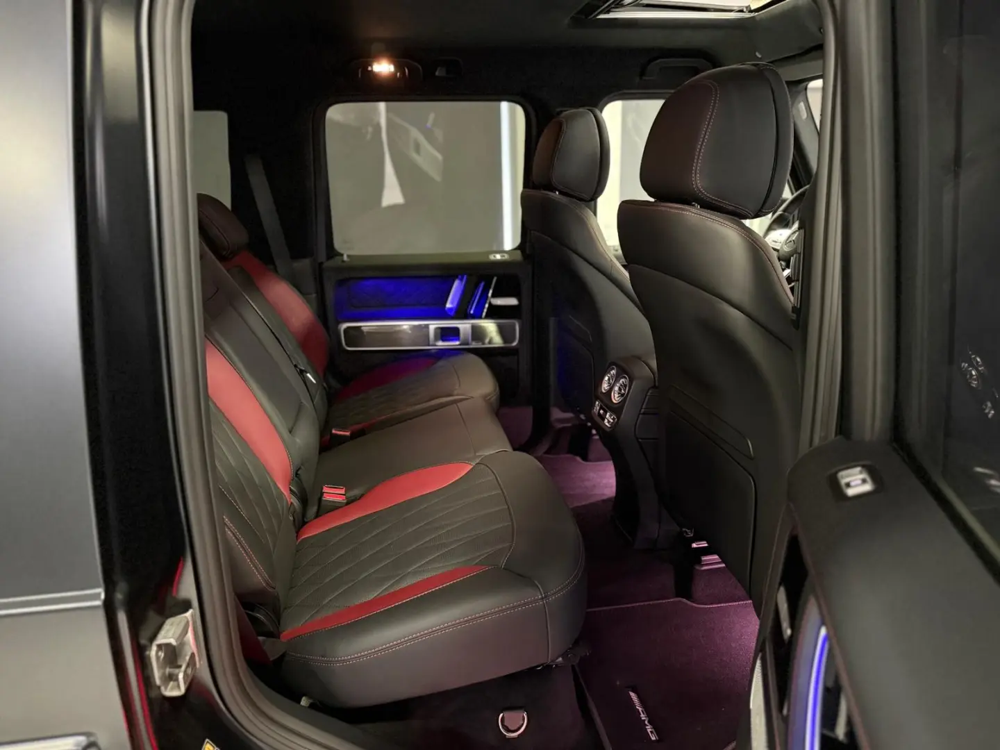G 400 d AMG*MAGNO*GSD*3D BURM*STHZ*DIST*360*AHK*