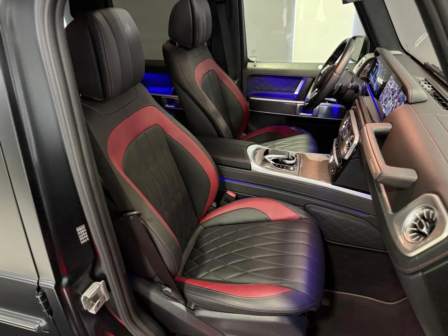 G 400 d AMG*MAGNO*GSD*3D BURM*STHZ*DIST*360*AHK*