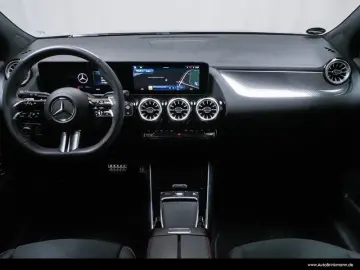 GLA 200 d AMG-LINE/AHK/PANO/360°/NIGHT/MULTIBEAM
