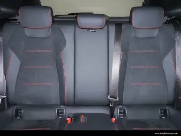 GLA 200 d AMG-LINE/AHK/PANO/360°/NIGHT/MULTIBEAM