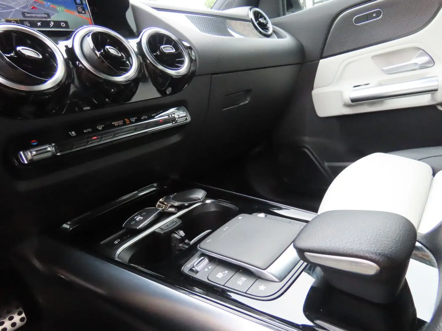 GLA 200 d Autom. Leder Navigation Kamera