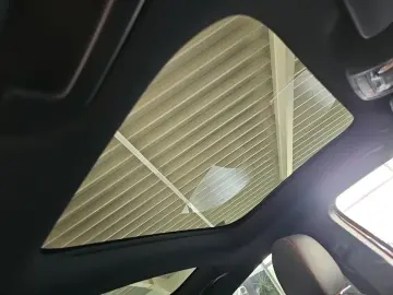 GLA 200 d AMG+MBUX+PANO+MBEAM+NIGHT+AMBIENTE