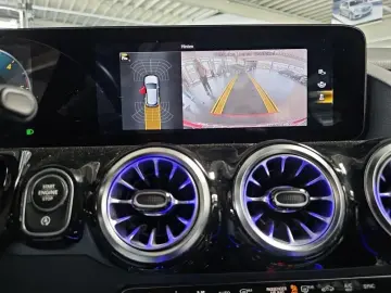 GLA 200 d AMG+MBUX+PANO+MBEAM+NIGHT+AMBIENTE