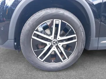 GLA 220 d PDC*LED*SpurH*el.Heck*SHZ*AUT*LM*Kam.