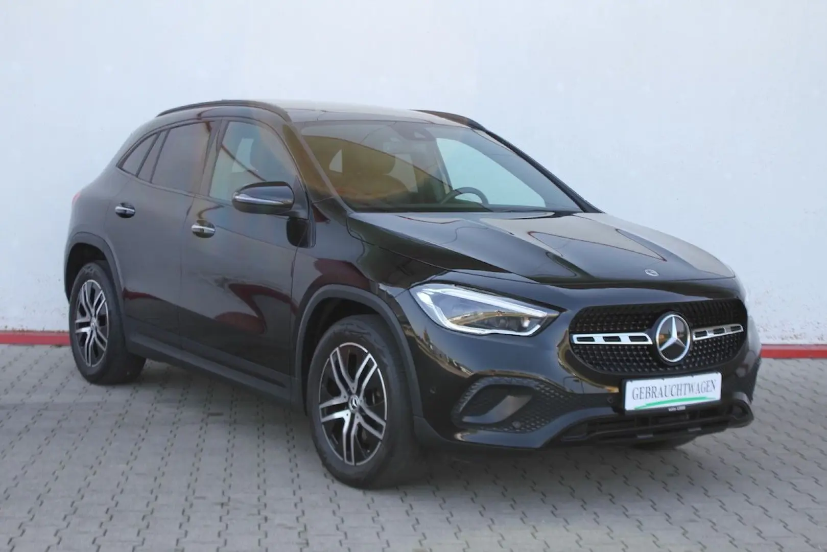 GLA 220 d 4Matic 8G Progressive NIGHT Pano MBeam