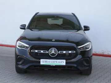 GLA 220 d 4Matic 8G Progressive NIGHT Pano MBeam