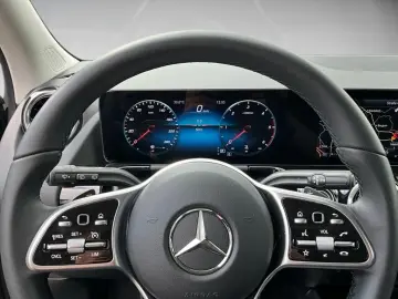 GLA 220 d 4MATIC Progressive KAM PDC SpurH AUT