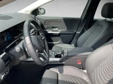 GLA 220 d 4MATIC Progressive KAM PDC SpurH AUT