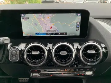 GLA 220d AMG-Line Navi+LED+Kamera+DAB