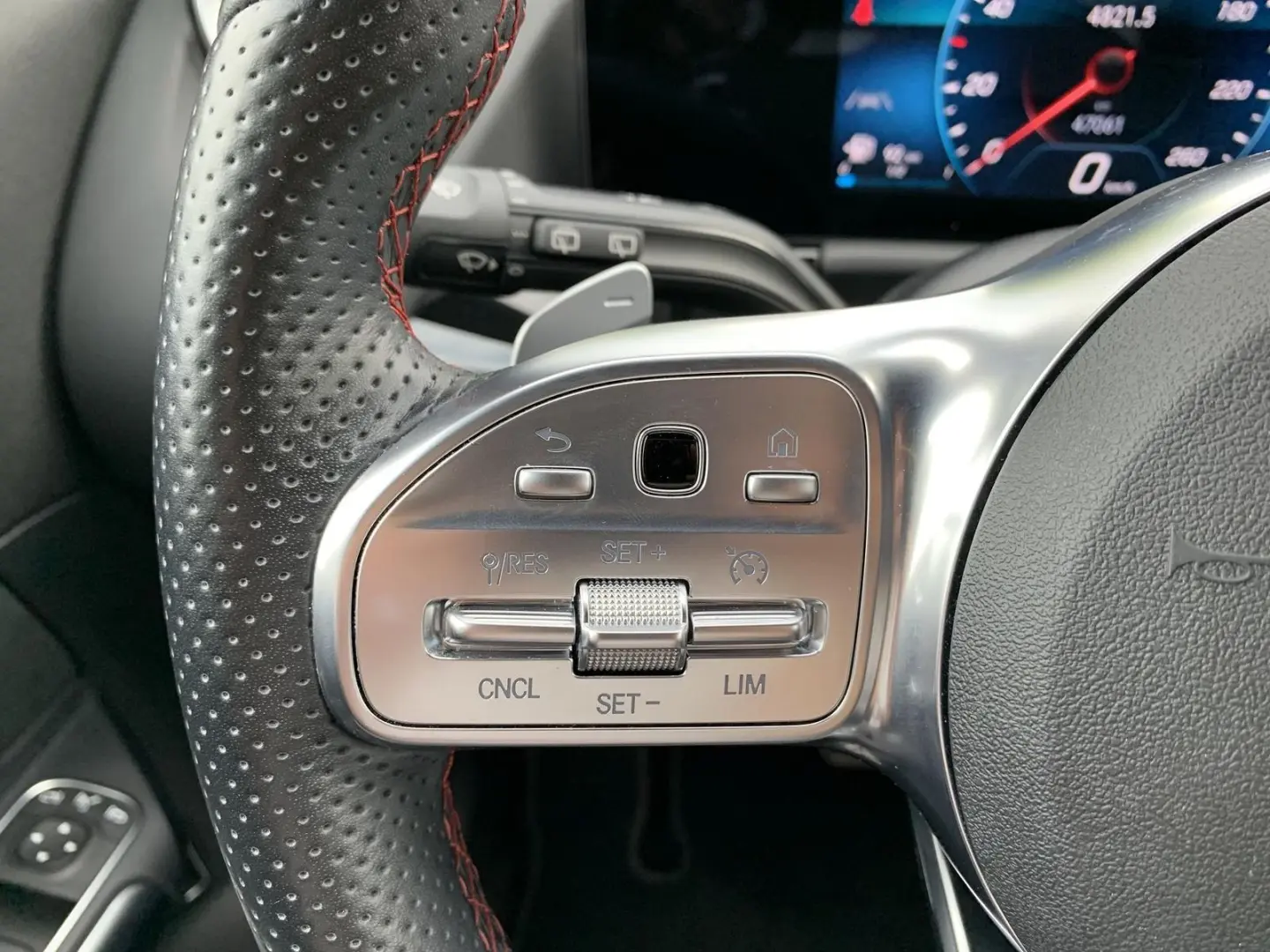 GLA 220d AMG-Line Navi+LED+Kamera+DAB