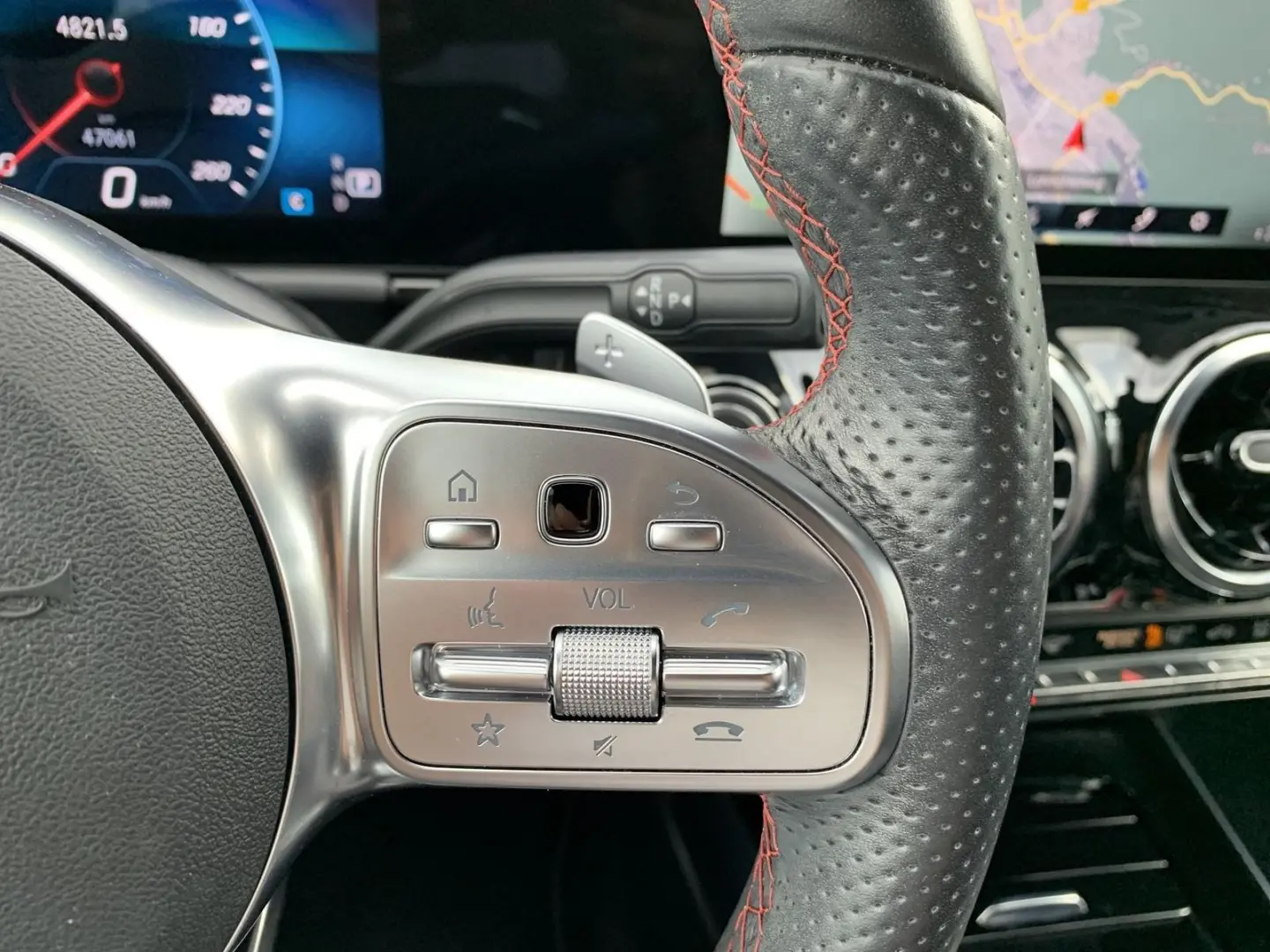 GLA 220d AMG-Line Navi+LED+Kamera+DAB