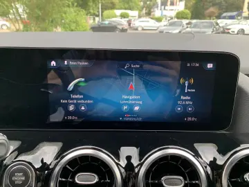 GLA 220d AMG-Line Navi+LED+Kamera+DAB