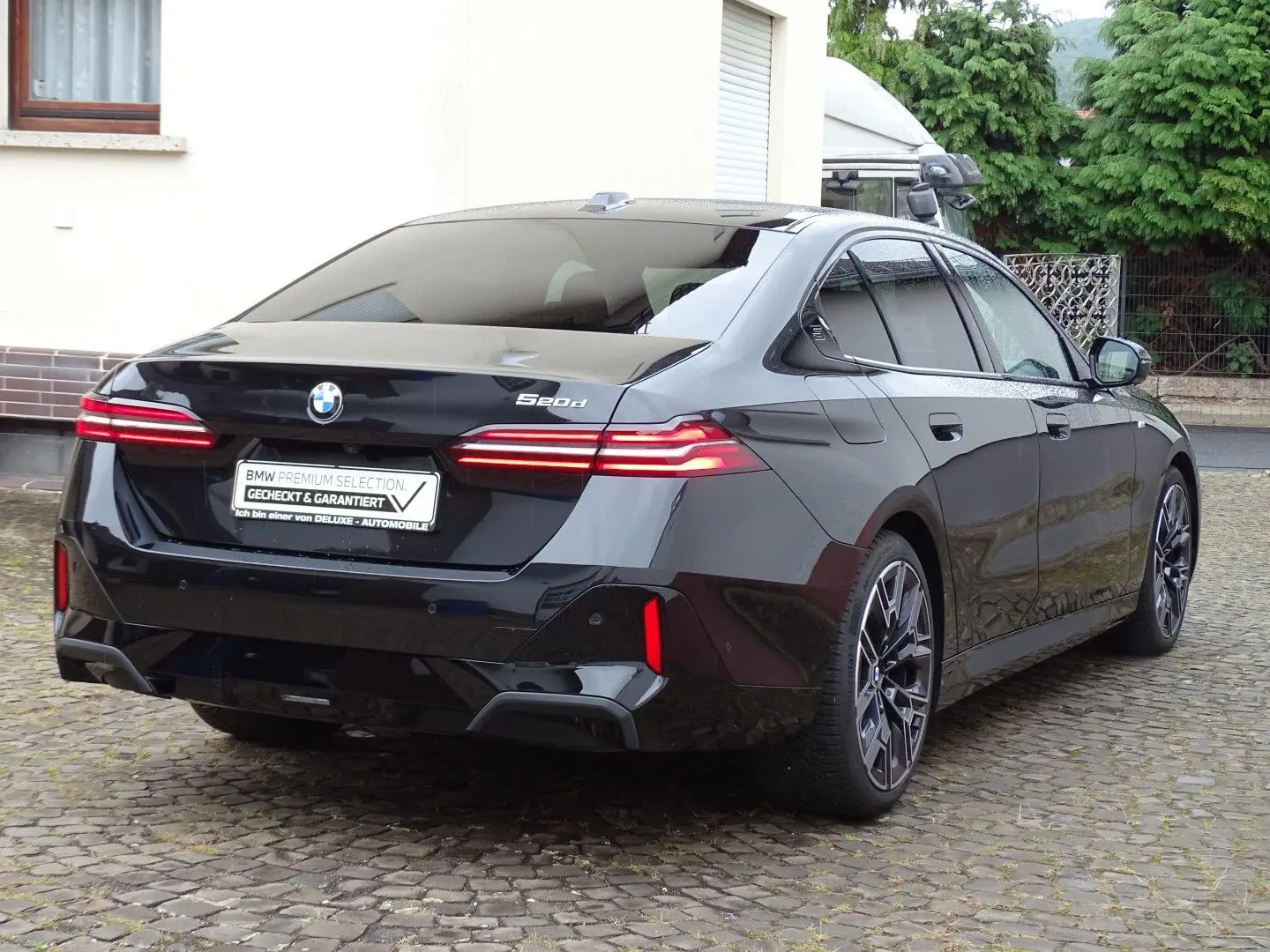 520d M Sport - ICONIC GLOW, H&K- Sound
