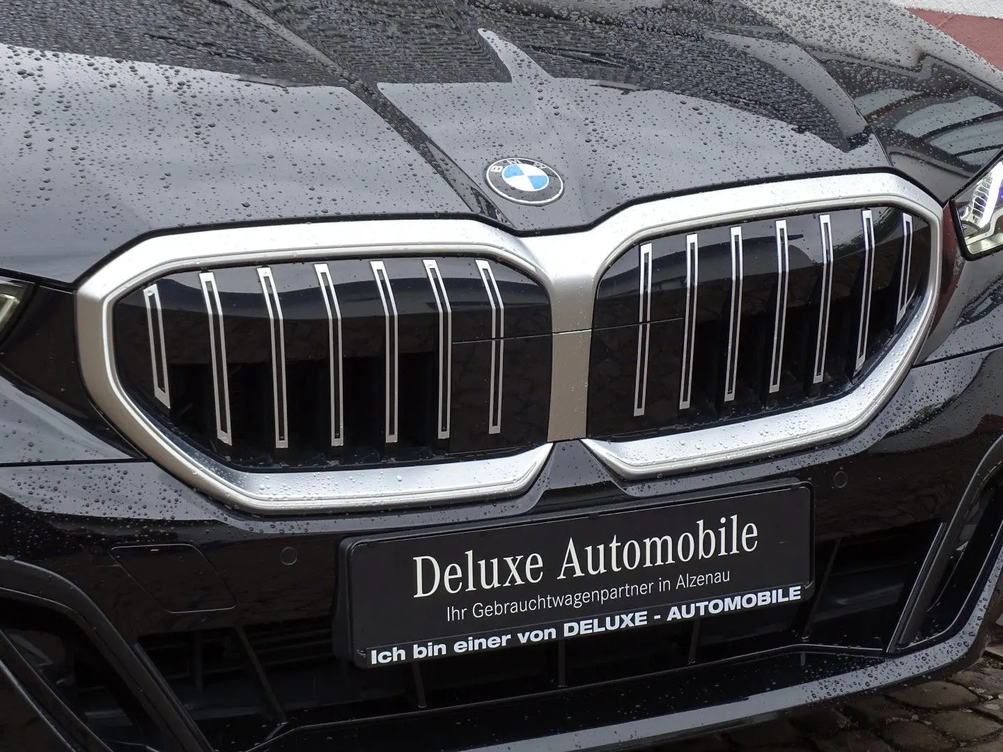 520d M Sport - ICONIC GLOW, H&K- Sound