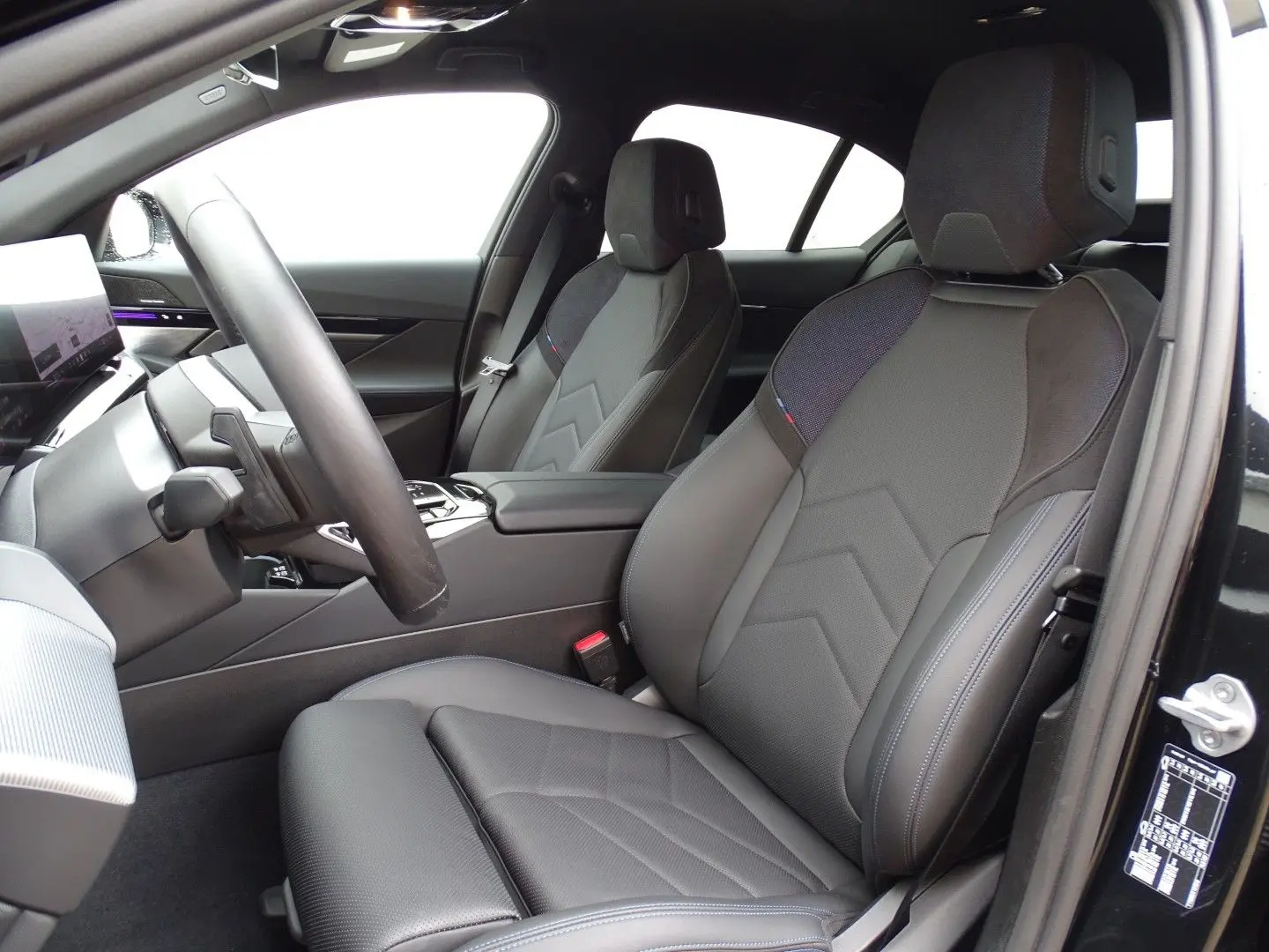 520d M Sport - ICONIC GLOW, H&K- Sound