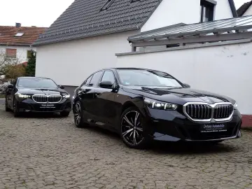 520d M Sport - ICONIC GLOW, H&K- Sound