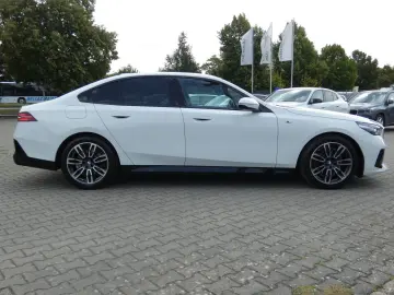 520d Limousine M Sportpaket HK HiFi DAB LED Shz