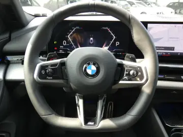 520d Limousine M Sportpaket HK HiFi DAB LED Shz