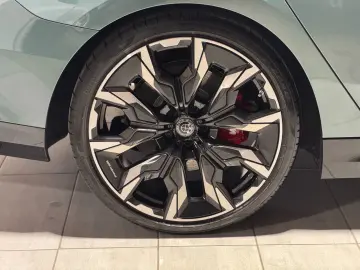 5 Lim. 520 d M Sport Pro Head Up Iconic Glow