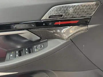 5 Lim. 520 d M Sport Pro Head Up Iconic Glow
