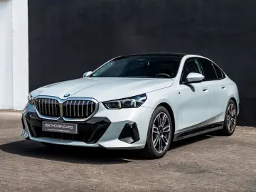520 d M Sport G60 VOLL Pano AHK Nightvision