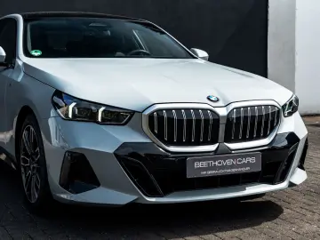 520 d M Sport G60 VOLL+Pano+AHK+Nightvision