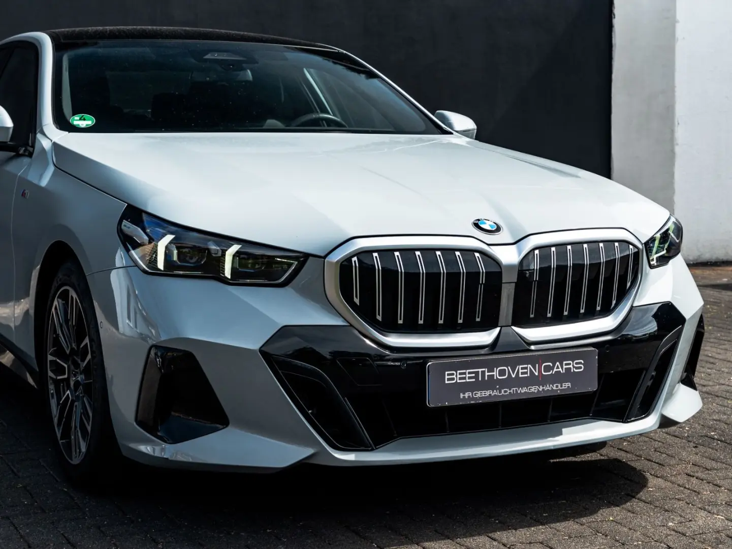 520 d M Sport G60 VOLL+Pano+AHK+Nightvision
