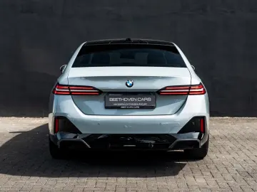 520 d M Sport G60 VOLL+Pano+AHK+Nightvision