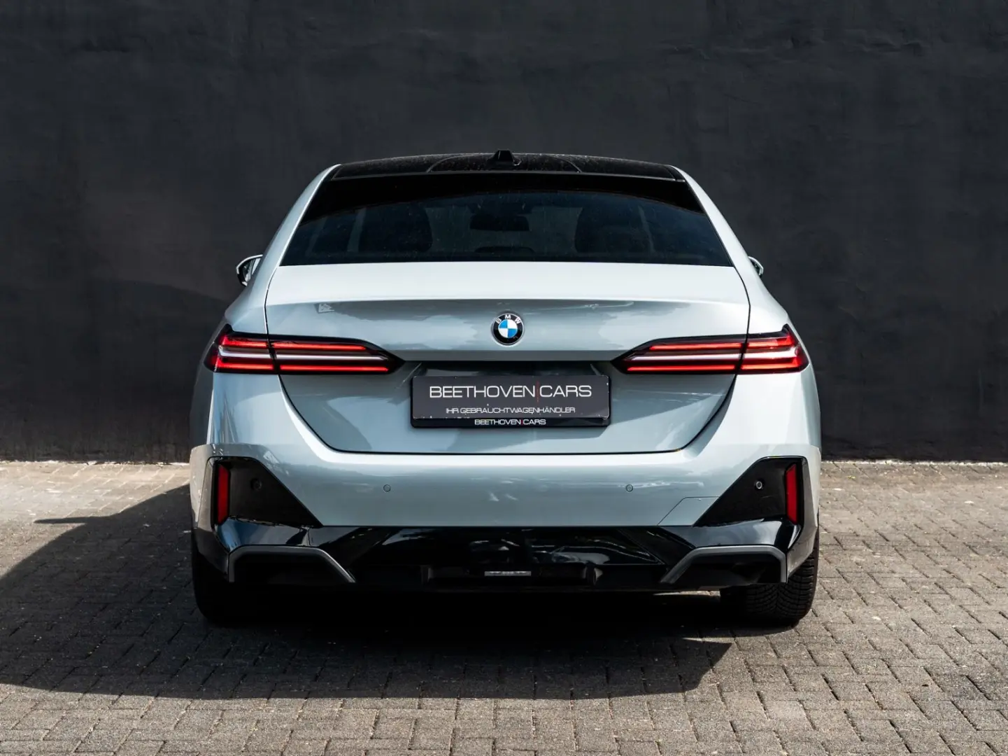 520 d M Sport G60 VOLL+Pano+AHK+Nightvision