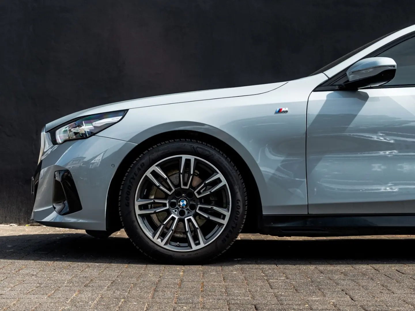 520 d M Sport G60 VOLL+Pano+AHK+Nightvision