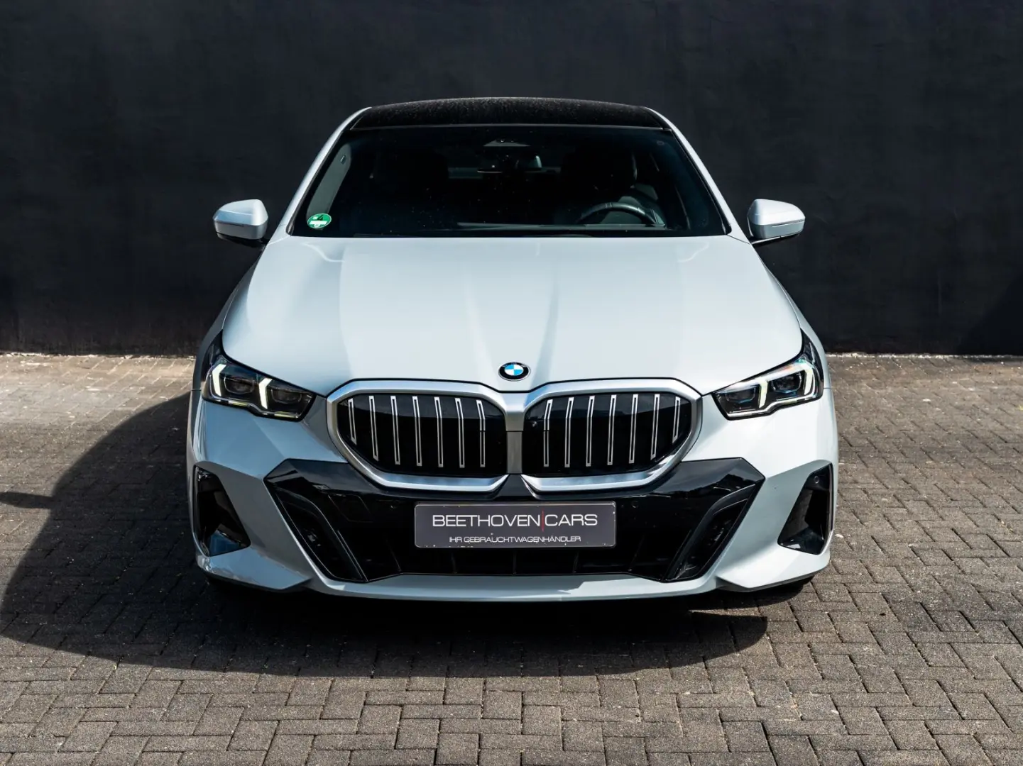 520 d M Sport G60 VOLL+Pano+AHK+Nightvision