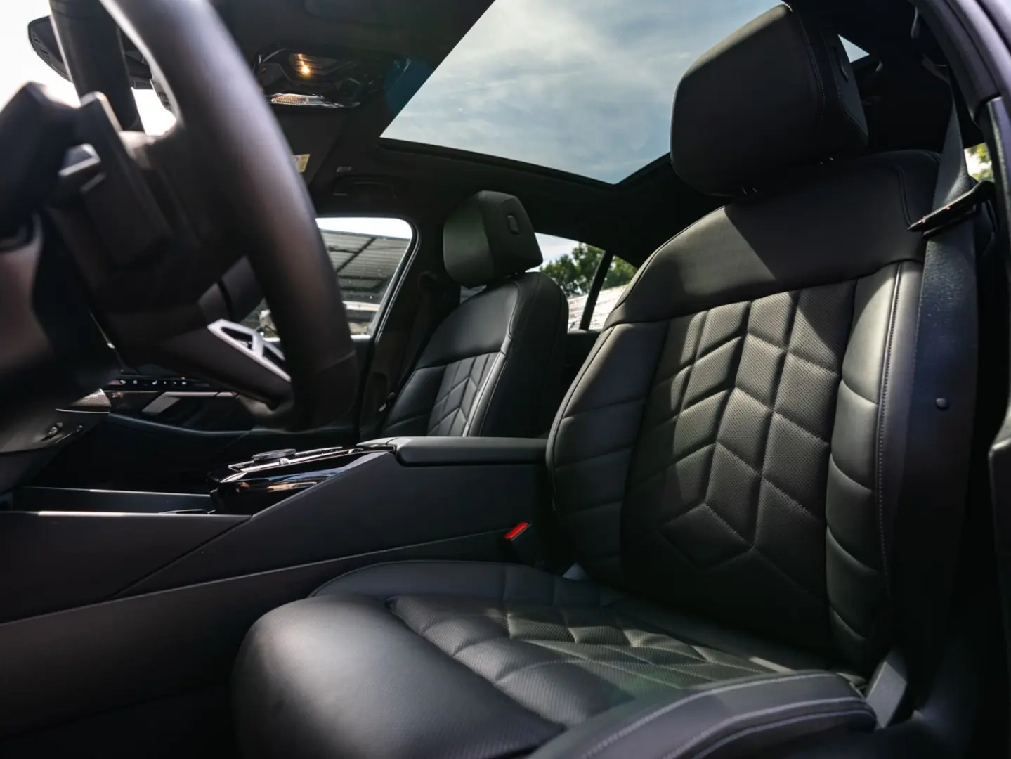 520 d M Sport G60 VOLL+Pano+AHK+Nightvision