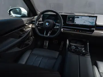520 d M Sport G60 VOLL+Pano+AHK+Nightvision