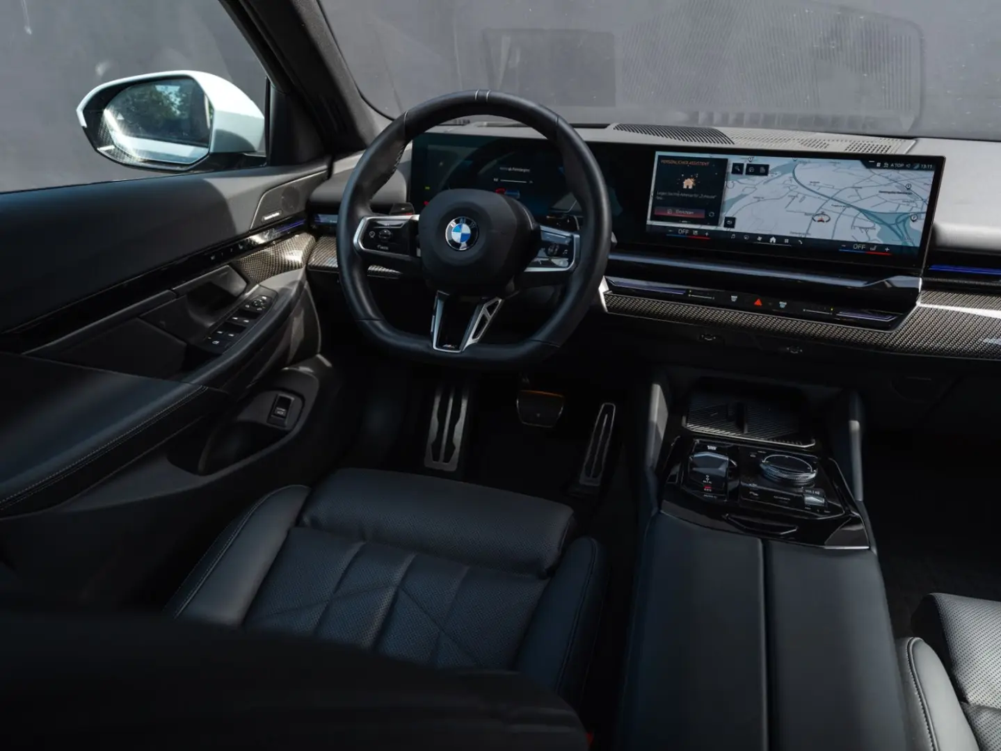 520 d M Sport G60 VOLL+Pano+AHK+Nightvision