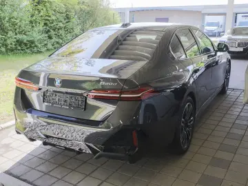 520d M Sportpaket*AHK*Komfortsitze*360 Kamera*