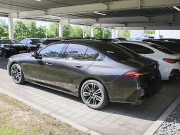 520d M Sportpaket*AHK*Komfortsitze*360 Kamera*