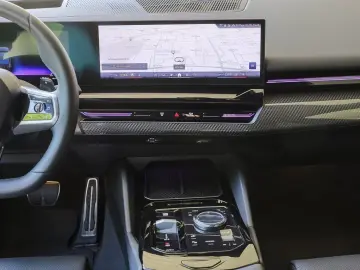 520d M Sportpaket*AHK*Komfortsitze*360 Kamera*
