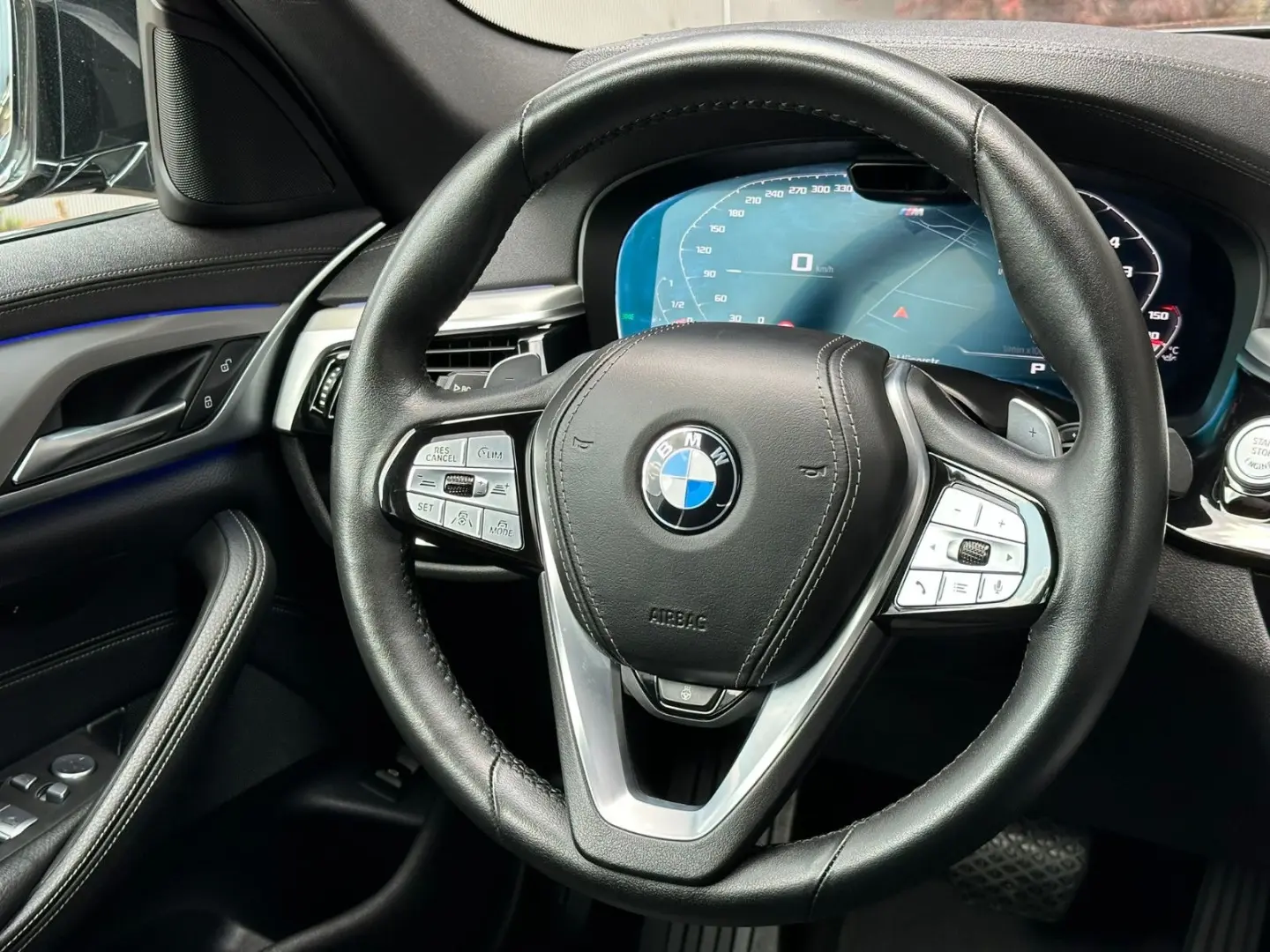 530d xDrive Autom. Hybrid*Luxury*Leder*Navi*AHK*