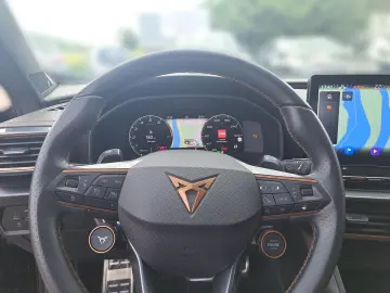 Formentor VZ 4DRIVE DSG ACC+MEMORY+BEATS+KEYLESS