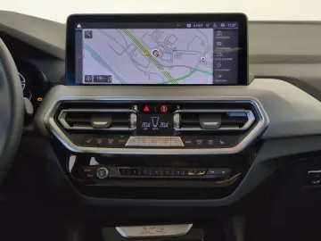X4 xDrive30i Laser/Head-Up/DAB/SHZ Laser/Head-Up