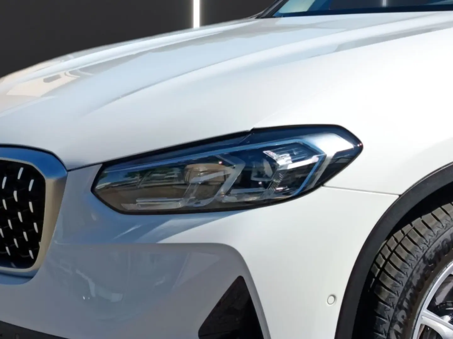 X4 xDrive20i 18