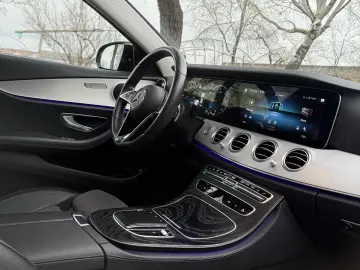 Mercedes-Benz E 220
